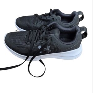 Under Armour Womens Size 7.5 Sneakers